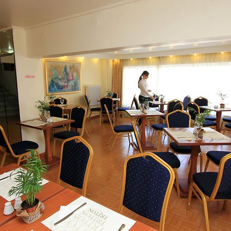 Triton Hotel Piraeus Exterior photo
