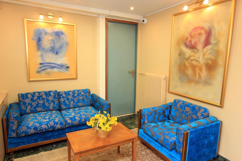 Triton Hotel Piraeus Exterior photo